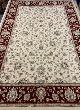14 Castello Beige Rood - 160x230 cm - € 249,00