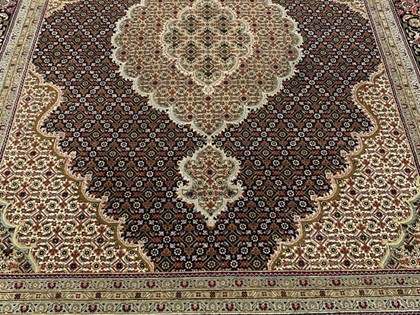 Tabriz Mahi Beige Red - 200x250 cm - € 2278,00