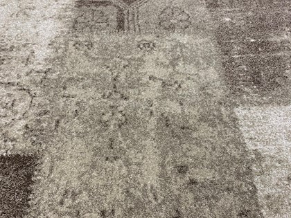 nr 842-02 Vloerkleed machinaal geweven